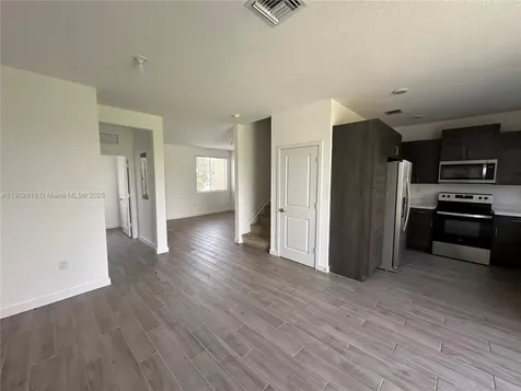 1092 SE 23rd Avenue Homestead FL 33035