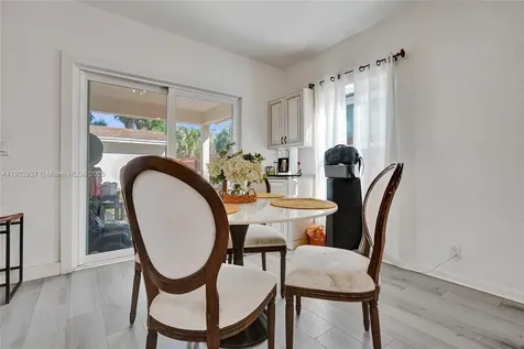 1129 10th Street West Palm Beach FL 33401