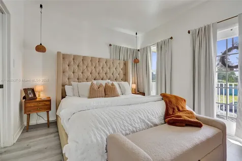 1129 10th Street West Palm Beach FL 33401