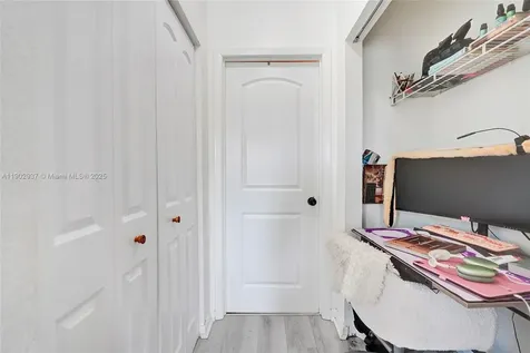 1129 10th Street West Palm Beach FL 33401