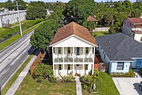 1129 10th Street West Palm Beach FL 33401