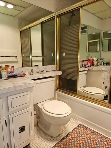 5121 W Oakland Park Boulevard Lauderdale Lakes FL 33313