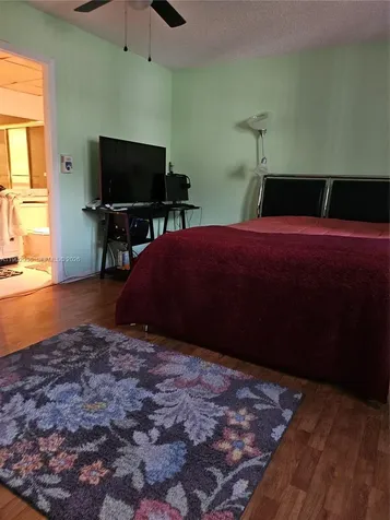 5121 W Oakland Park Boulevard Lauderdale Lakes FL 33313