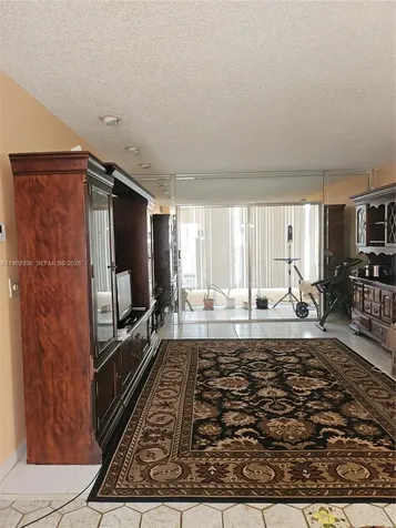 5121 W Oakland Park Boulevard Lauderdale Lakes FL 33313