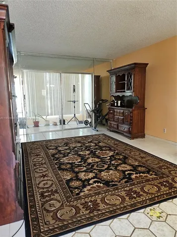 5121 W Oakland Park Boulevard Lauderdale Lakes FL 33313