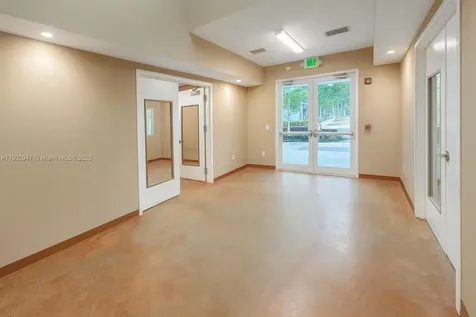 18651 NE 24th Place Miami FL 33180