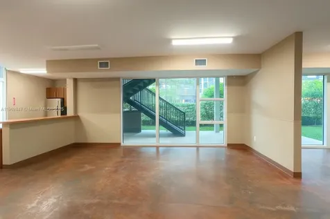 18651 NE 24th Place Miami FL 33180