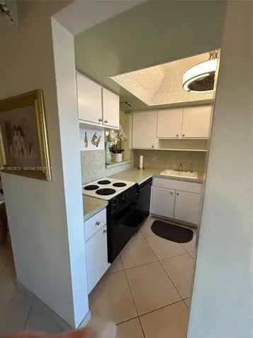 1333 E Hallandale Beach Boulevard Hallandale Beach FL 33009