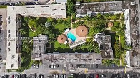 1333 E Hallandale Beach Boulevard Hallandale Beach FL 33009
