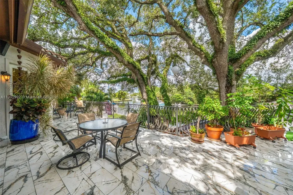 1115 SW 5th Place Fort Lauderdale FL 33312