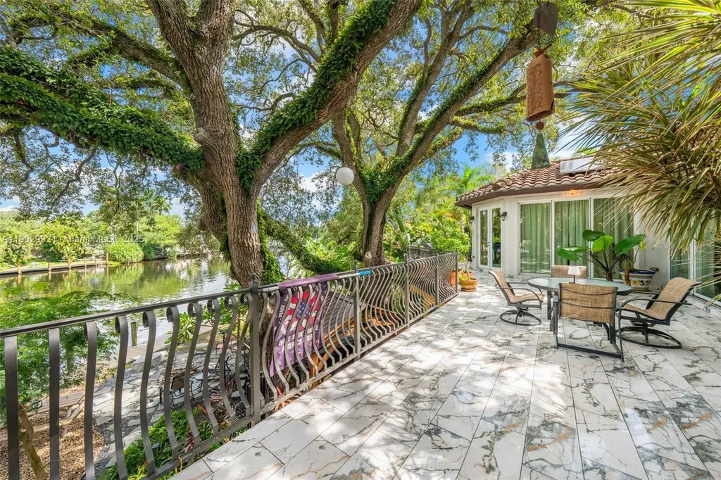 1115 SW 5th Place Fort Lauderdale FL 33312