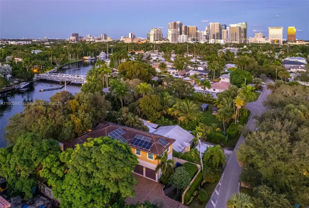 1115 SW 5th Place Fort Lauderdale FL 33312