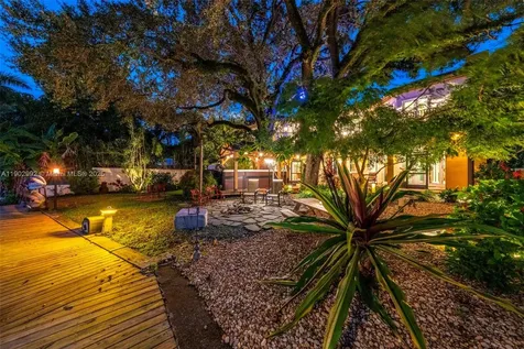 1115 SW 5th Place Fort Lauderdale FL 33312