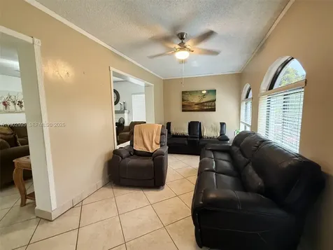 1835 SW 10th Street Miami FL 33135