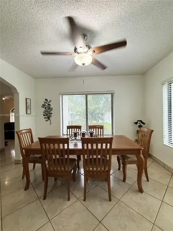 1835 SW 10th Street Miami FL 33135