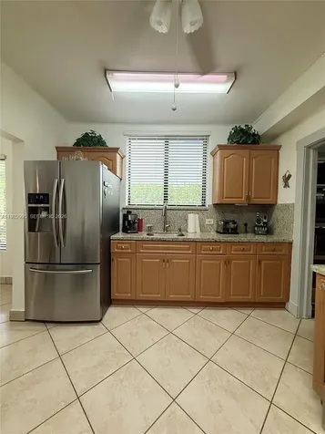 1835 SW 10th Street Miami FL 33135