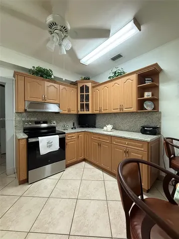 1835 SW 10th Street Miami FL 33135