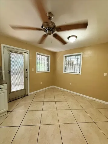 1835 SW 10th Street Miami FL 33135