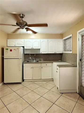 1835 SW 10th Street Miami FL 33135