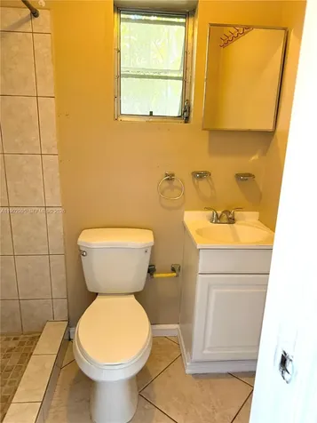 1835 SW 10th Street Miami FL 33135