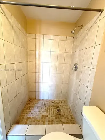 1835 SW 10th Street Miami FL 33135