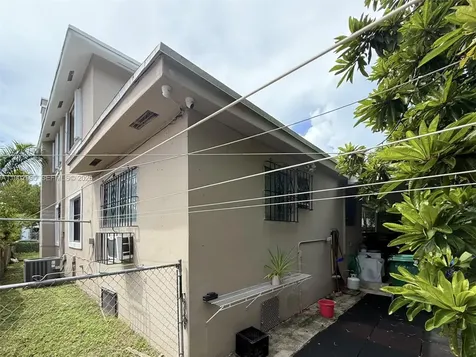 1835 SW 10th Street Miami FL 33135