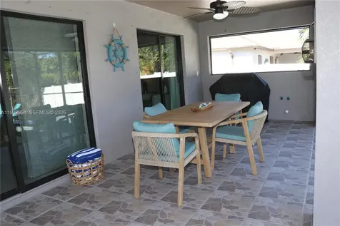 4407 SW 16th Place Cape Coral FL 33194