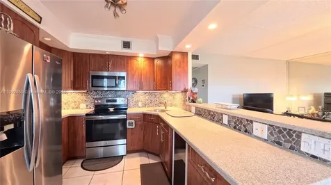 4025 Farnham O Deerfield Beach FL 33442