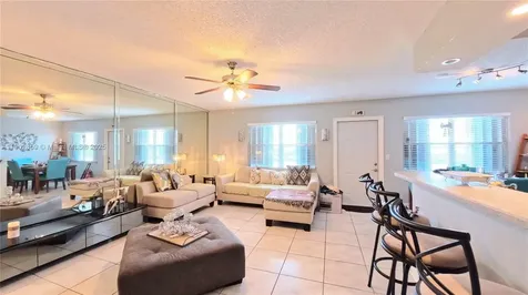 4025 Farnham O Deerfield Beach FL 33442