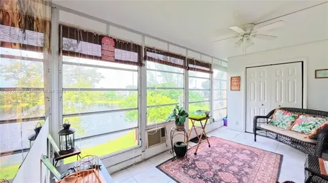 4025 Farnham O Deerfield Beach FL 33442