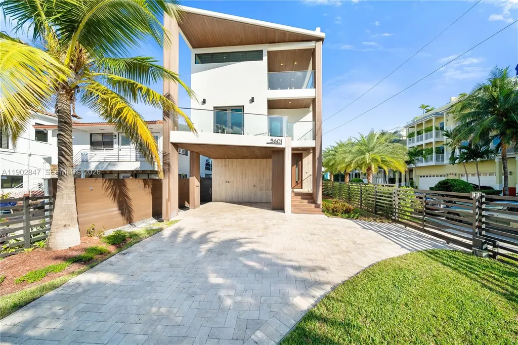 5601 N Ocean Drive Hollywood FL 33019