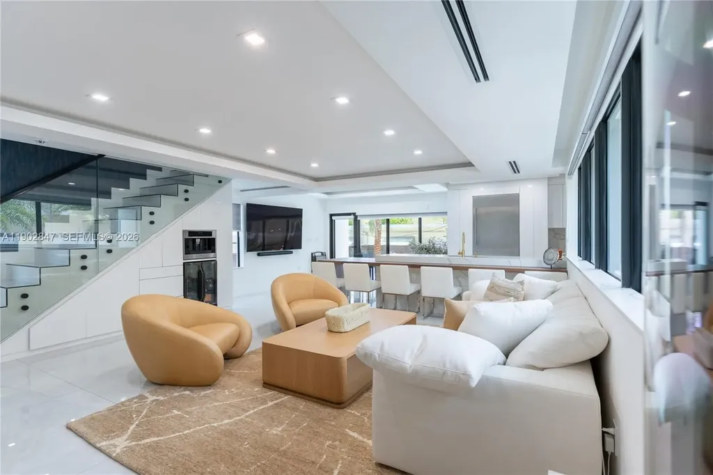 5601 N Ocean Drive Hollywood FL 33019