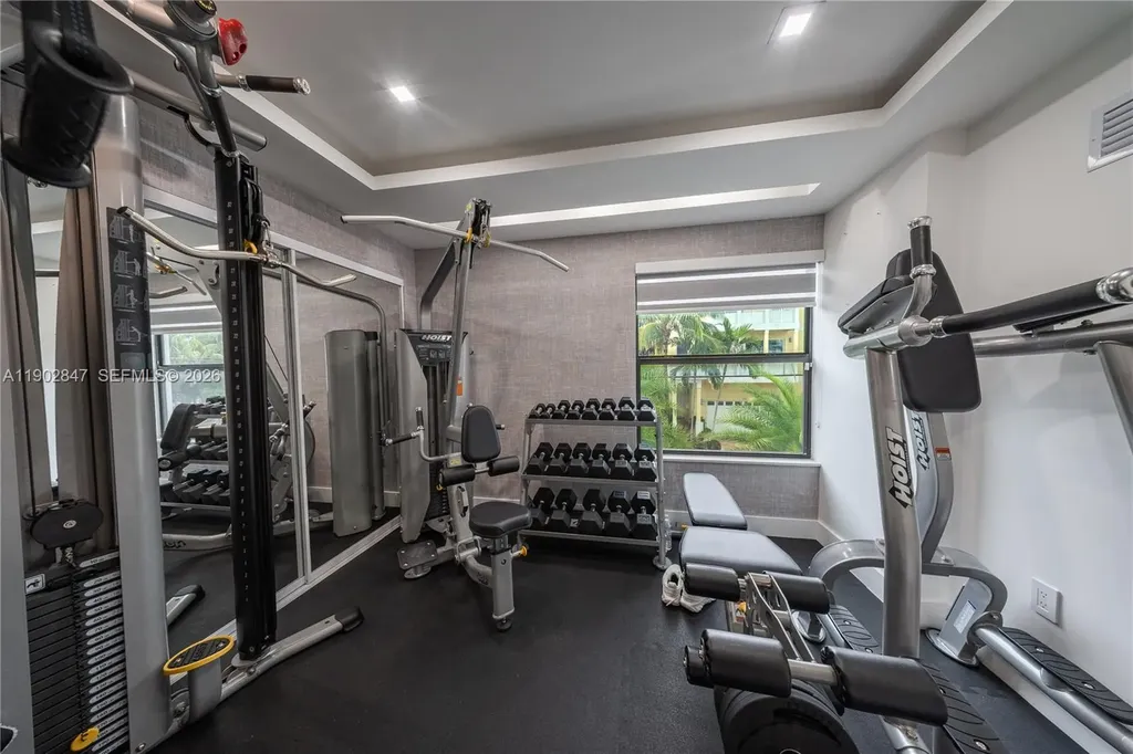 5601 N Ocean Drive Hollywood FL 33019