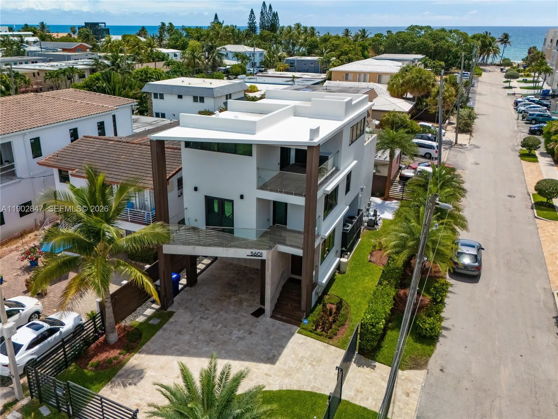 5601 N Ocean Drive Hollywood FL 33019