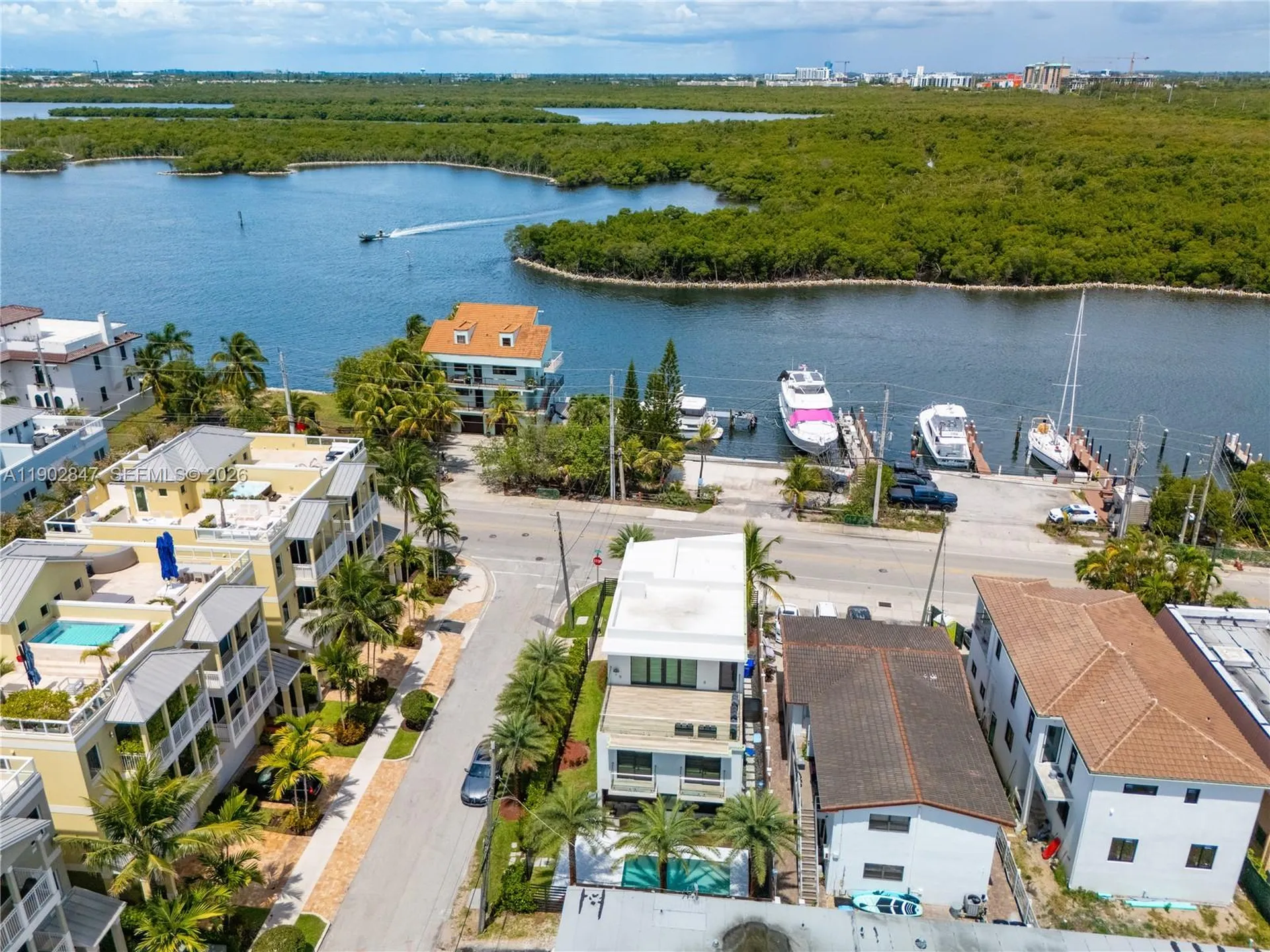5601 N Ocean Drive Hollywood FL 33019