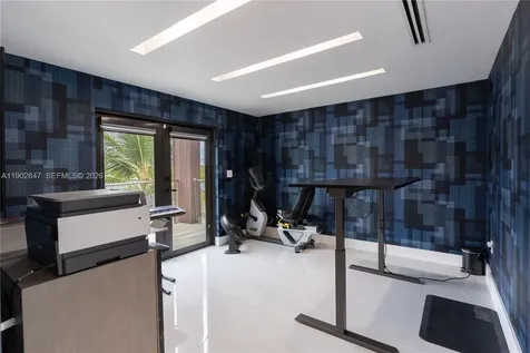 5601 N Ocean Drive Hollywood FL 33019