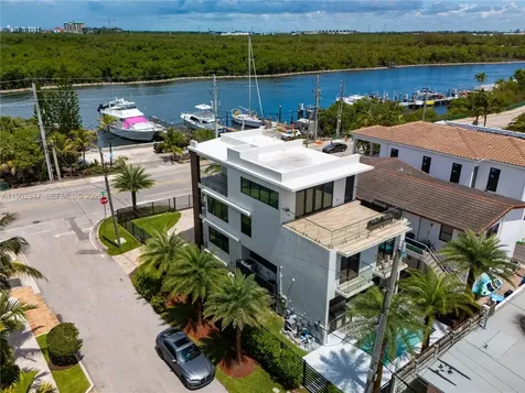 5601 N Ocean Drive Hollywood FL 33019