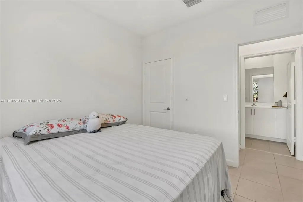 11851 NW 46th Street Coral Springs FL 33076