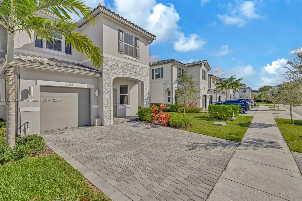 11851 NW 46th Street Coral Springs FL 33076