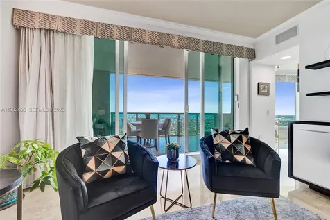 411 N New River Drive E Fort Lauderdale FL 33301