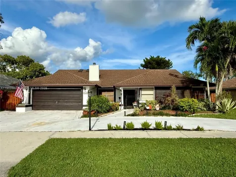 13647 Barberry Drive Wellington FL 33414