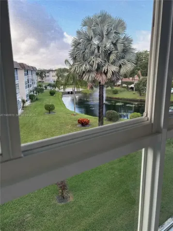 4700 NW 35th Street Lauderdale Lakes FL 33319
