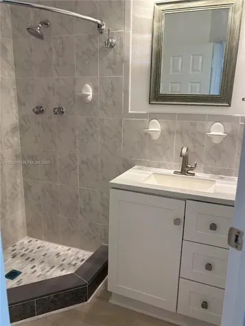 4700 NW 35th Street Lauderdale Lakes FL 33319