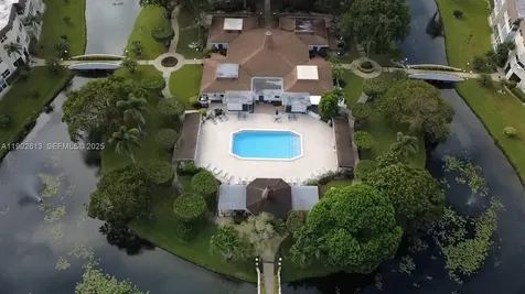 4700 NW 35th Street Lauderdale Lakes FL 33319