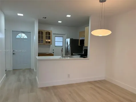 4700 NW 35th Street Lauderdale Lakes FL 33319