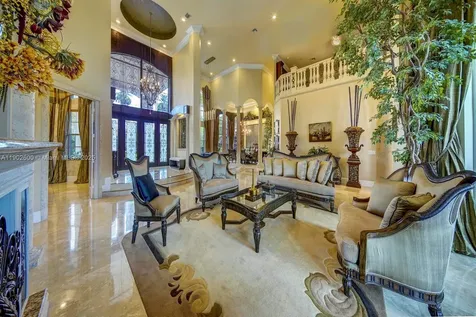 3828 Pine Lake Drive Weston FL 33332
