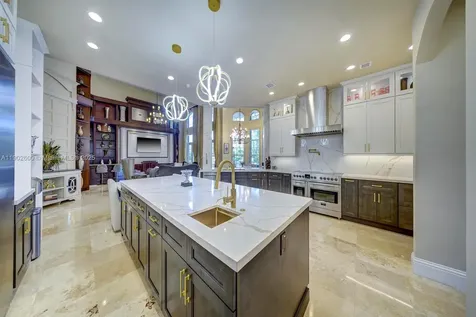 3828 Pine Lake Drive Weston FL 33332