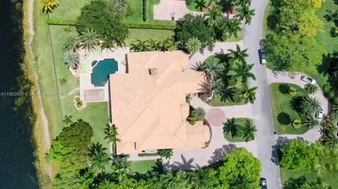 3828 Pine Lake Drive Weston FL 33332