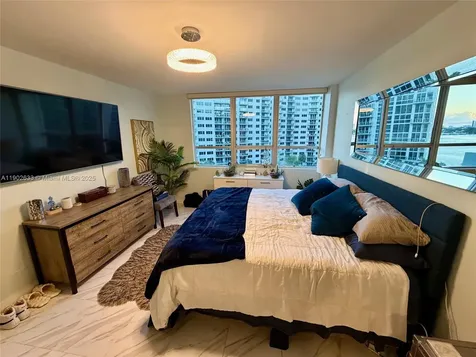 1500 Bay Road Miami Beach FL 33139