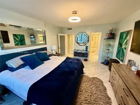1500 Bay Road Miami Beach FL 33139